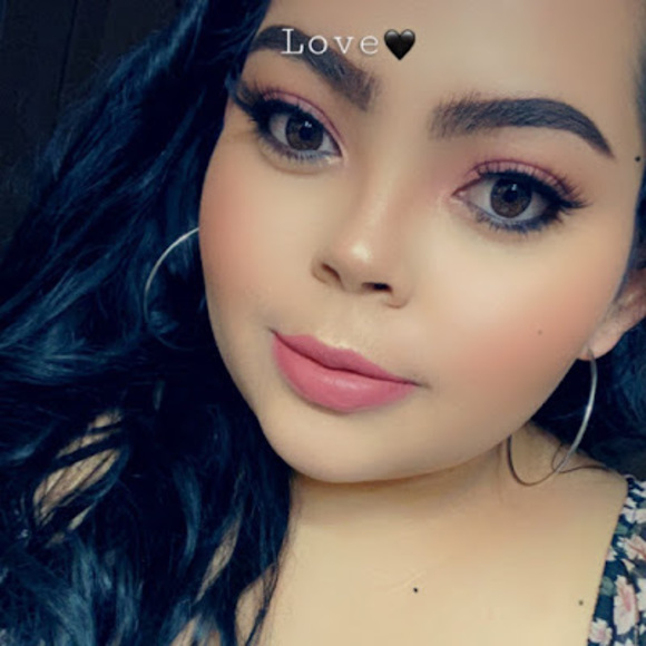 Meet your Posher, Glenis - Picture 1 of 1